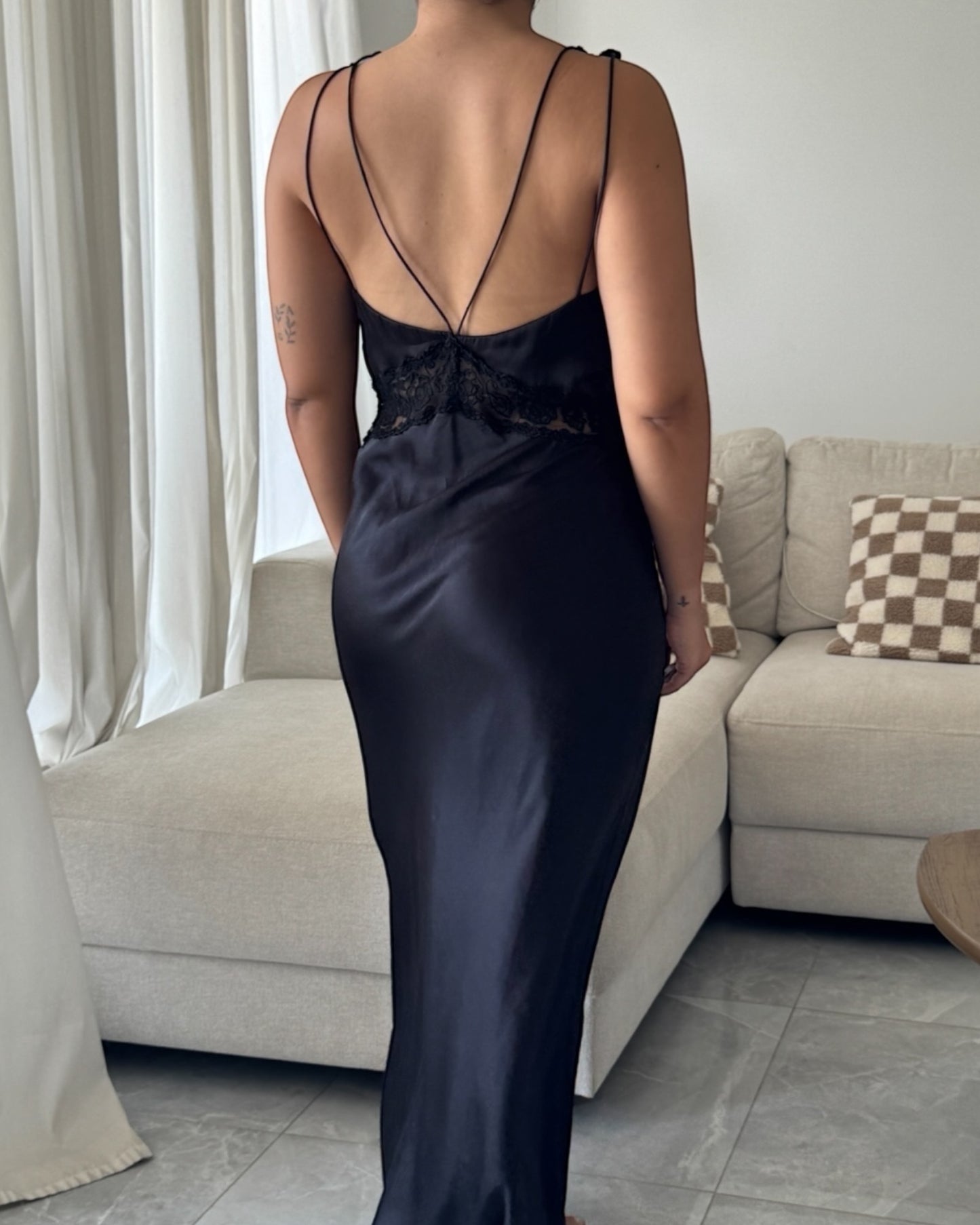 Vestido negro de seda Zara talla S