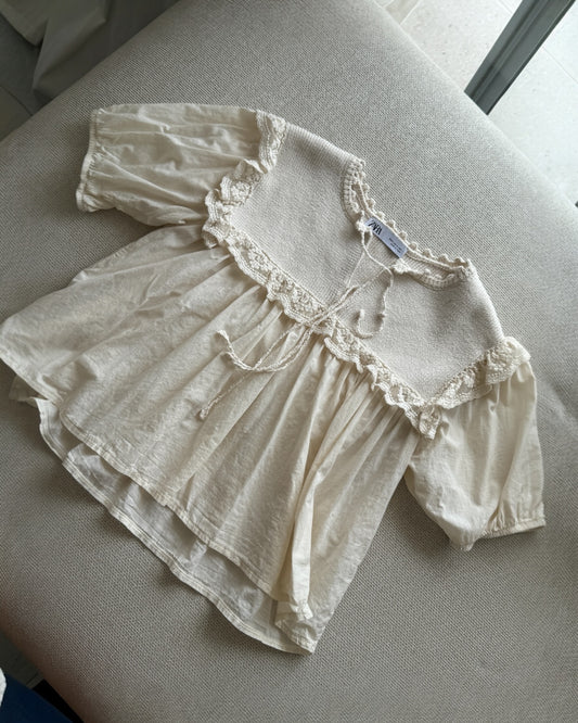 Blusa Zara beige talla M